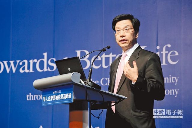 李開復(fù)病后首露面稱救臺灣科技業(yè)要下猛藥
